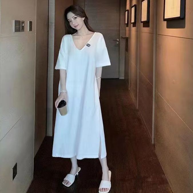 慵懶風大碼素色露背薄款V領短袖洋裝-HaloBless