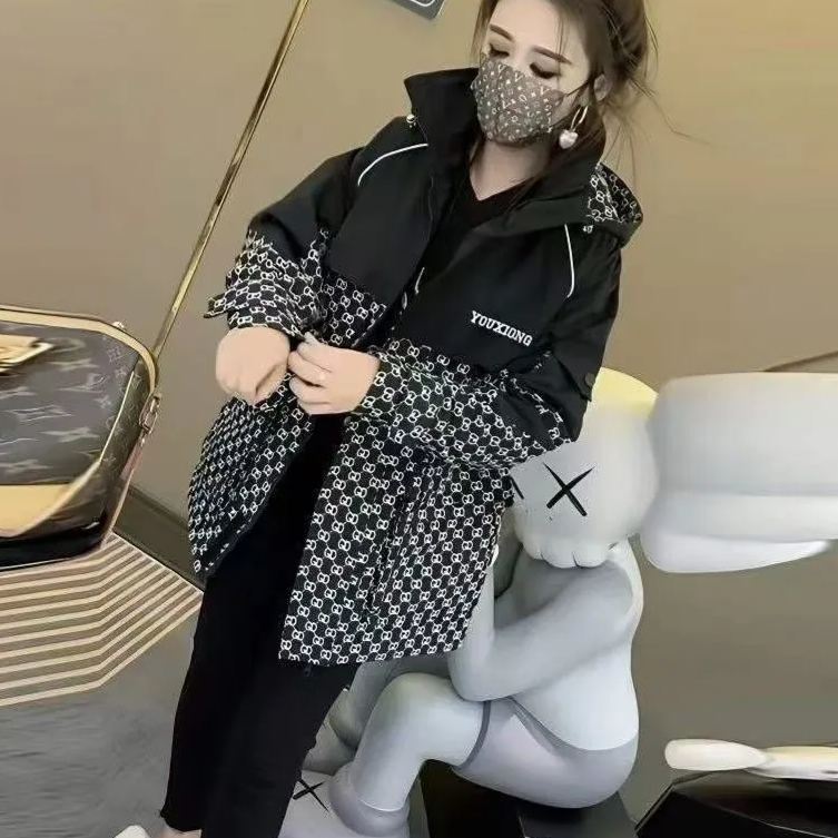 新款連帽拼接抽繩收腰寬鬆衝鋒衣風衣外套