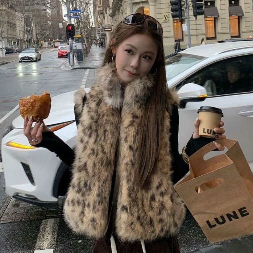 雙面穿時髦俏皮漸變雪豹皮草馬甲外套