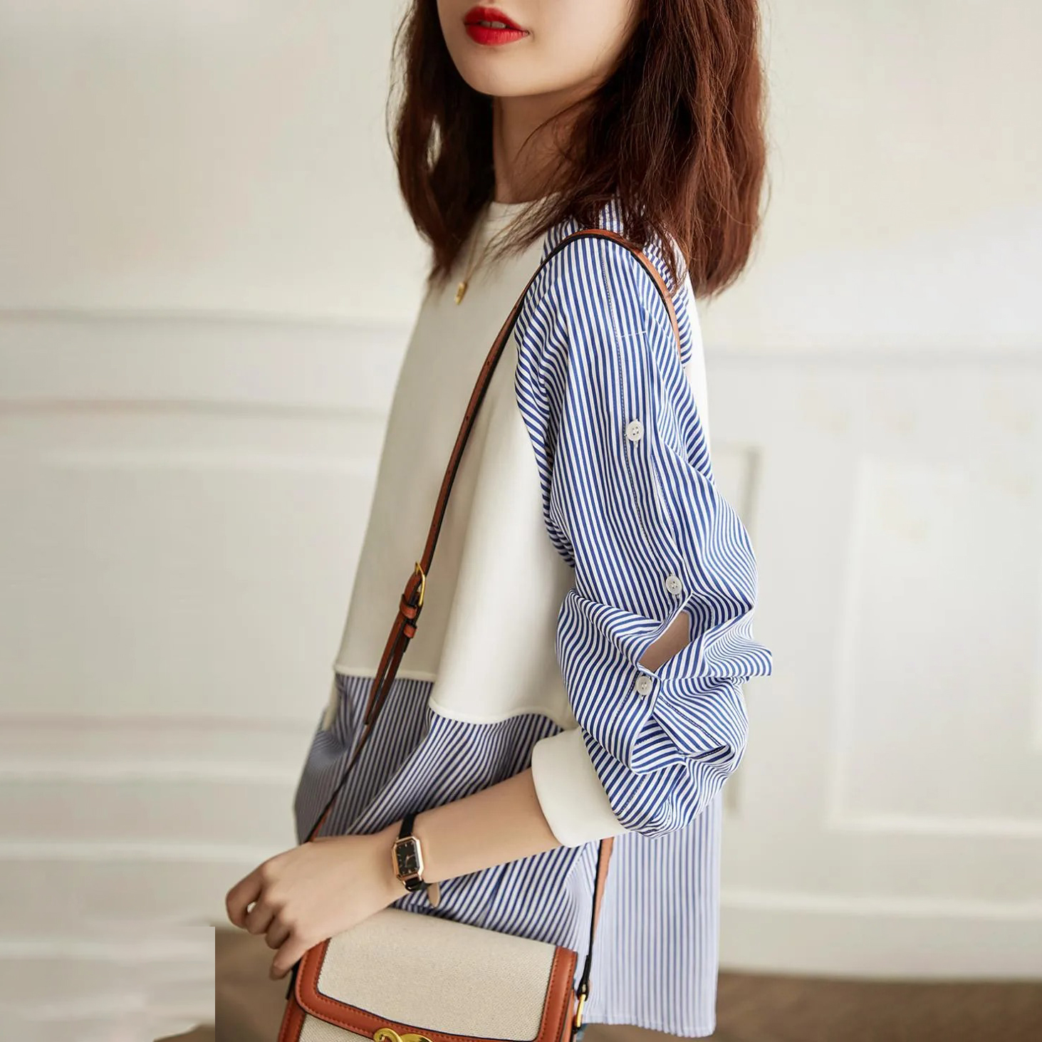 不對稱條紋拼接蝙蝠廓形寬鬆圓領衛衣-HaloBless