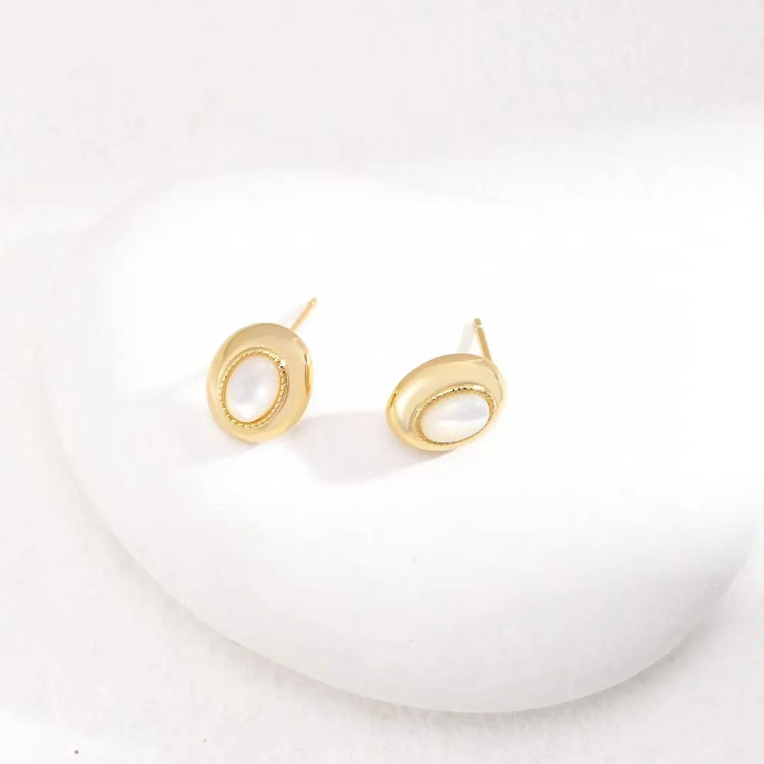 Seashell Earrings、gold seashell earrings
seashell stud earrings