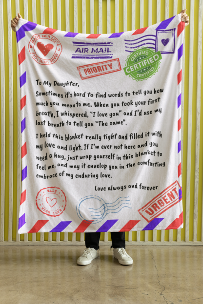 AIRMAIL BLANKET - TO MY DAUGHTER Cozy Blanket 