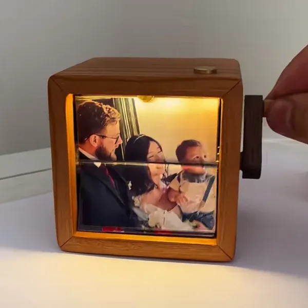 Customized Hand Cranked Flip Photo Frame Animation Machine - Mother's Day Gift, Gift For Mom, Dad, Couple