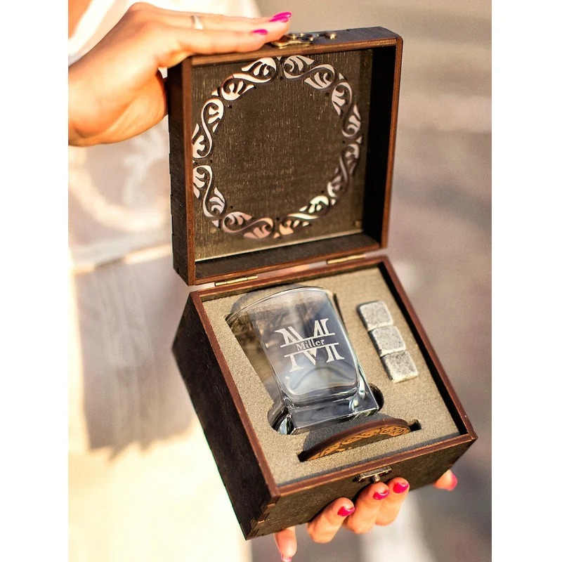 Custom Whiskey Glasses With Whiskey Stones For Whiskey Lovers