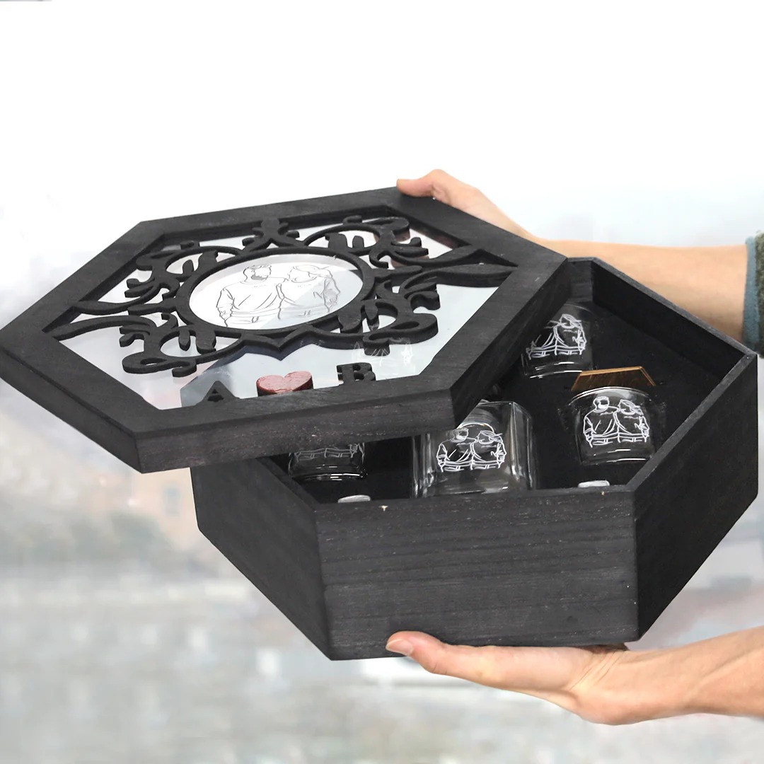 Custom Engraved Outline Photo Whiskey Decanter Set For Whiskey Lovers