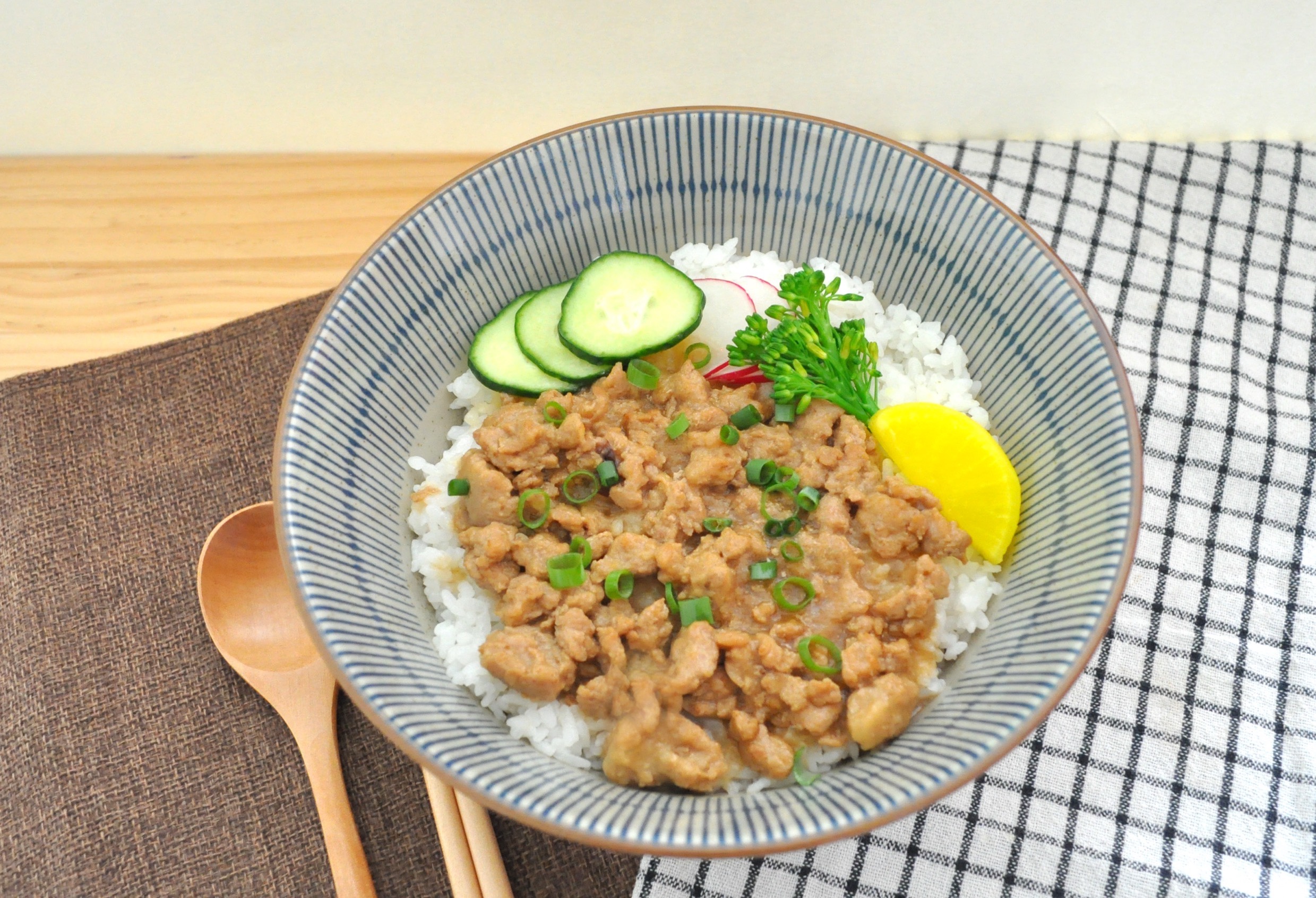 【冷凍】漢典 台式油蔥雞肉飯 Fried Shallot Minced Chicken Rice 350g