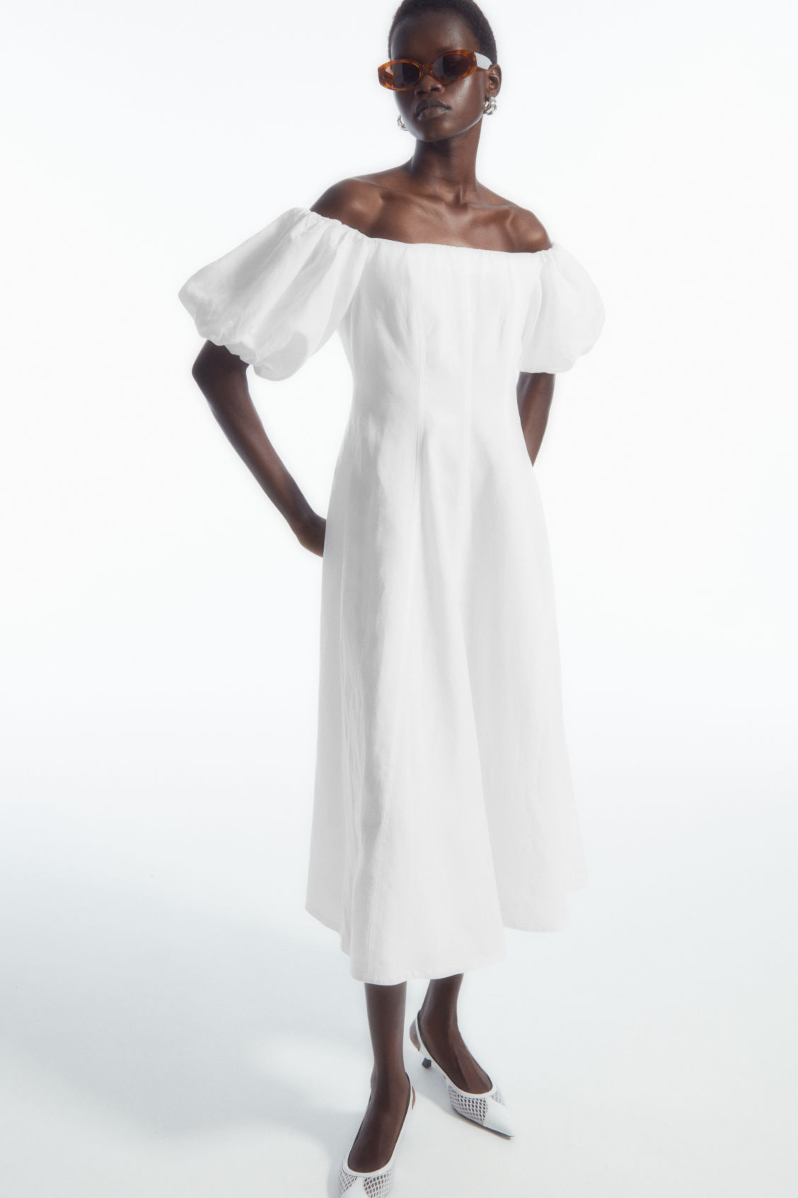 OFF-THE-SHOULDER PUFF-SLEEVE DRESS