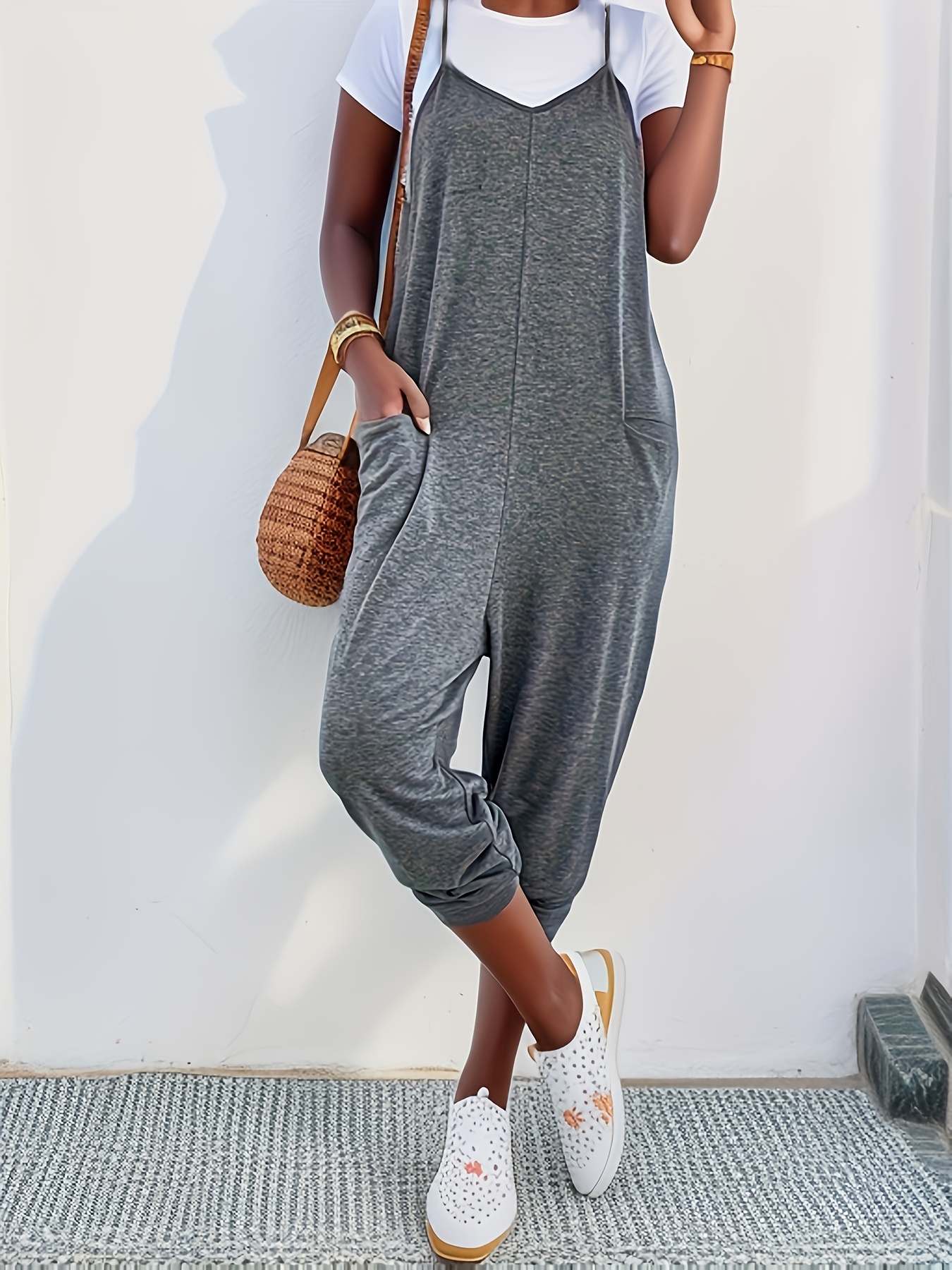 Solid Patched Pockets Overall Jumpsuit