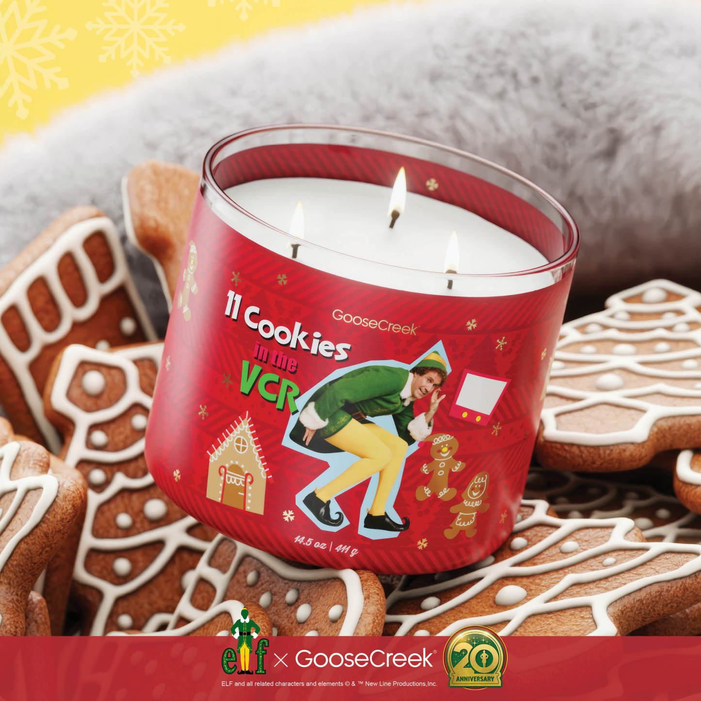 11 Cookies in the VCR 3-Wick Elf Candle