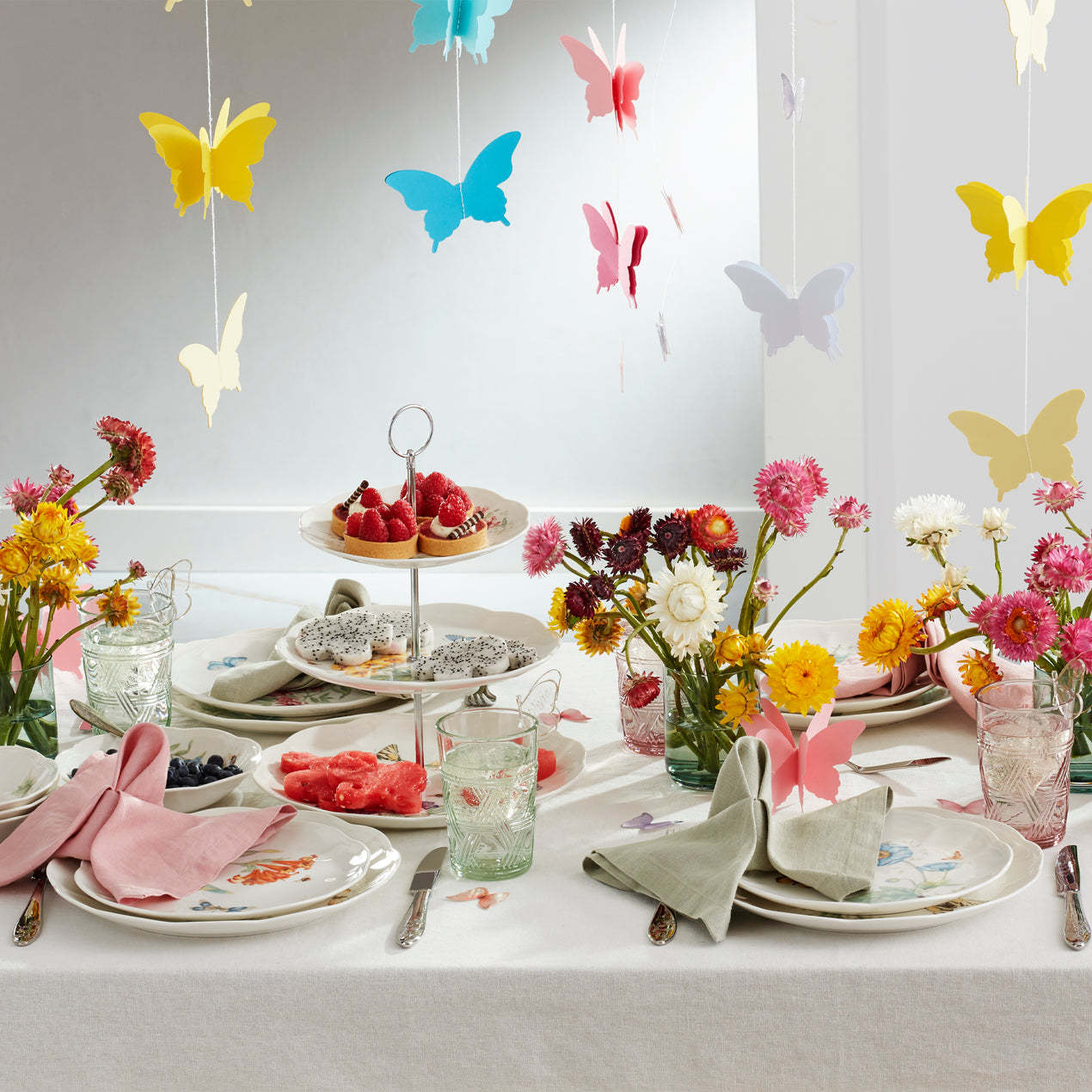 Lenthtox Butterfly Meadow 28-Piece Dinnerware Set