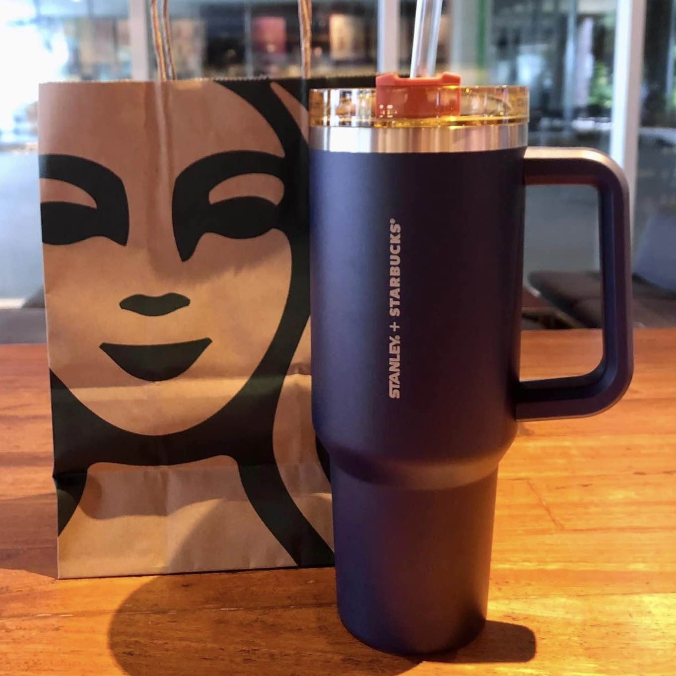 40oz Steel H2.0 FlowState Quencher Tumbler