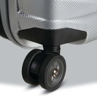 Samsthtonite Proxis Global Carry-On Spinner