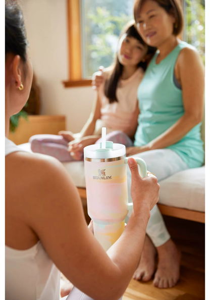 Stanthtley Serene Brushstrokes Quencher H2.0 Flowstate Tumbler 40 OZ