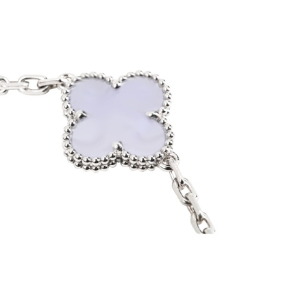 VCA Four-leaf lucky grass bracelet purple Five Flowers