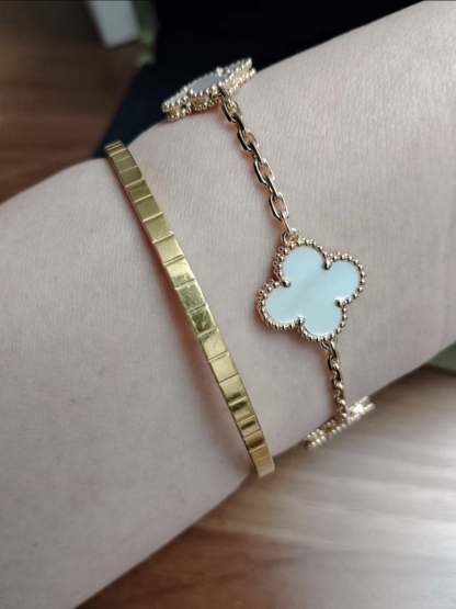 VCA White Fritillaria Clover Bracelet with White Gold Five Flowers