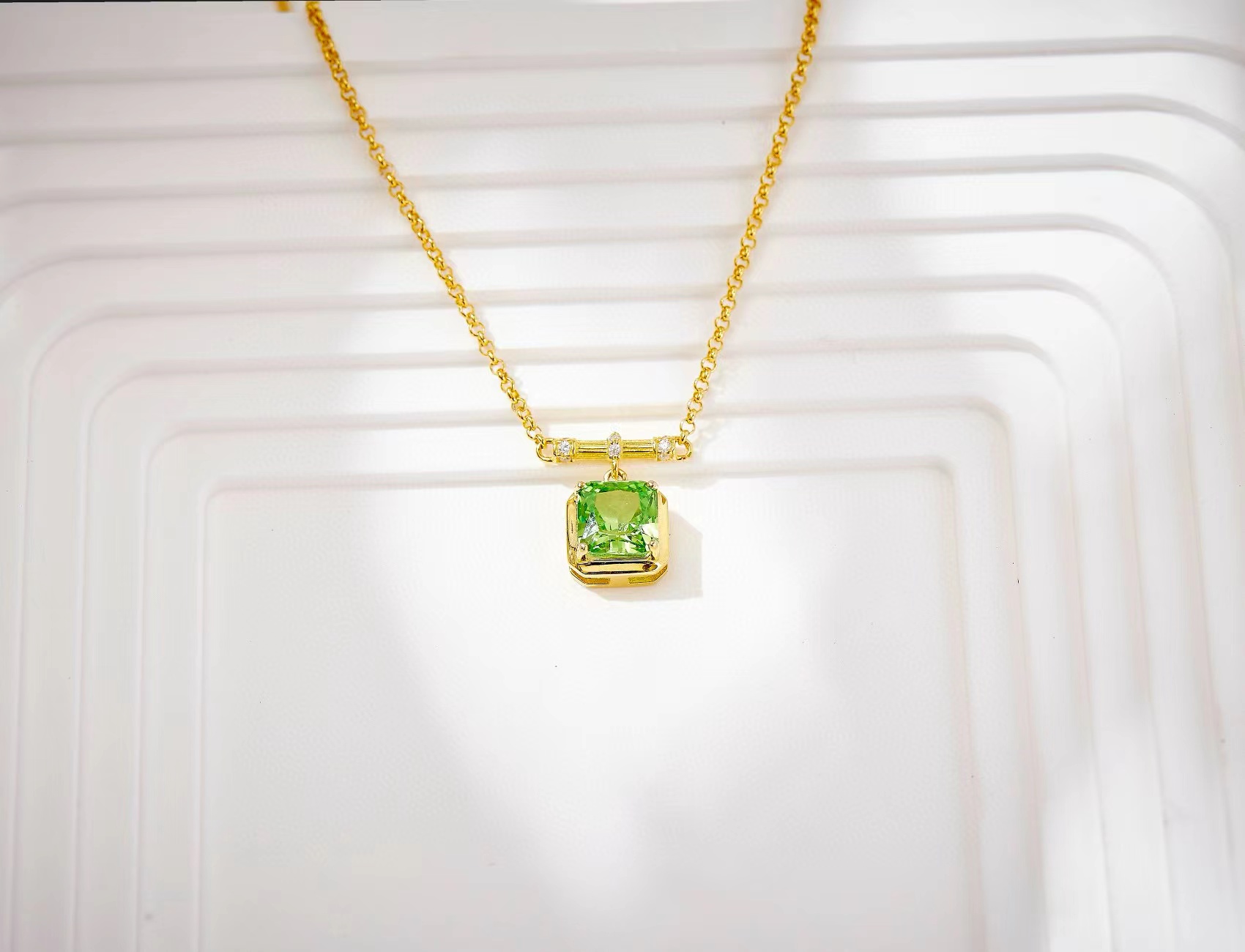 Emerald square diamond necklace