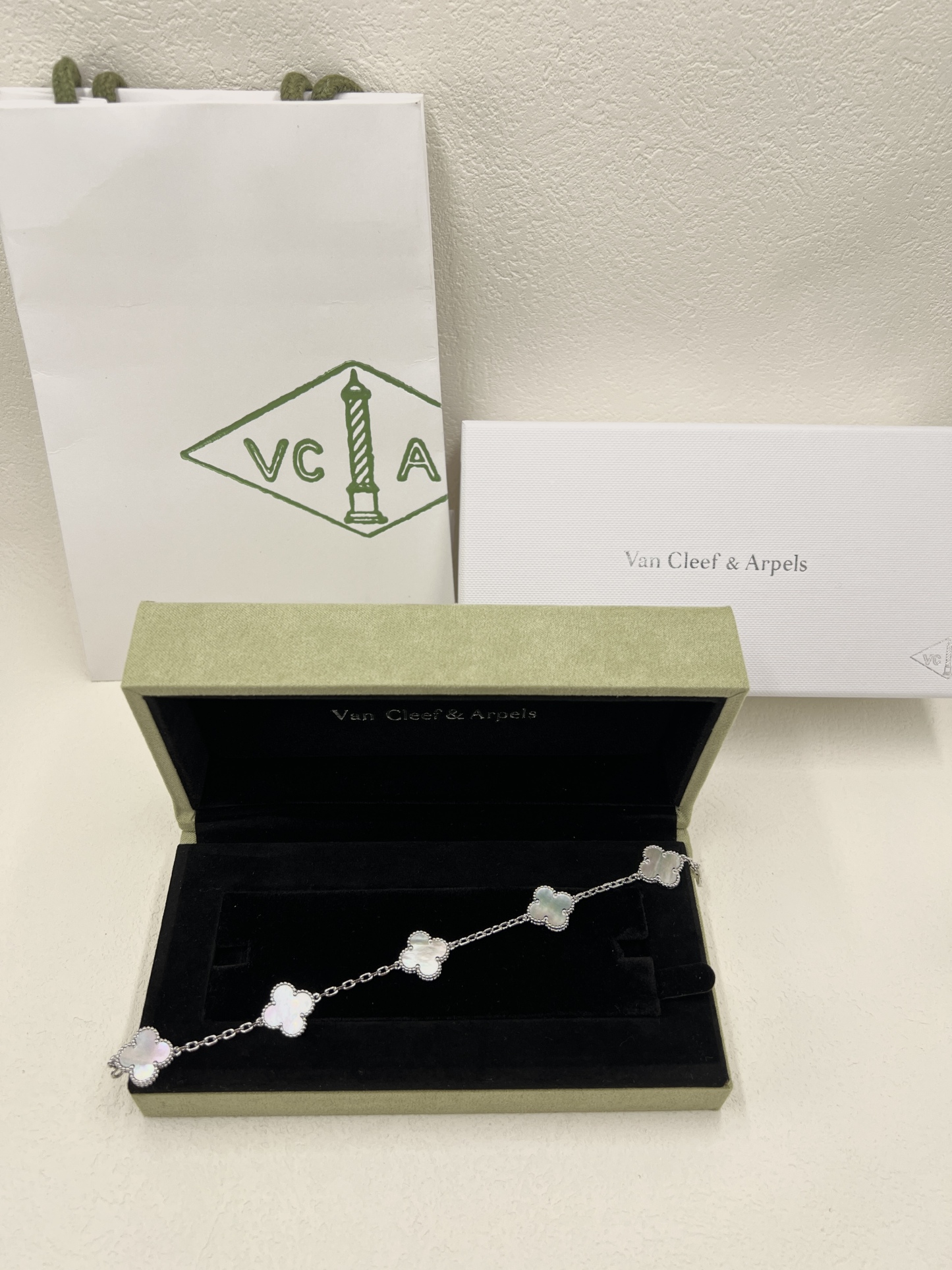 BIG  BRAND BRACELET JEWELRY