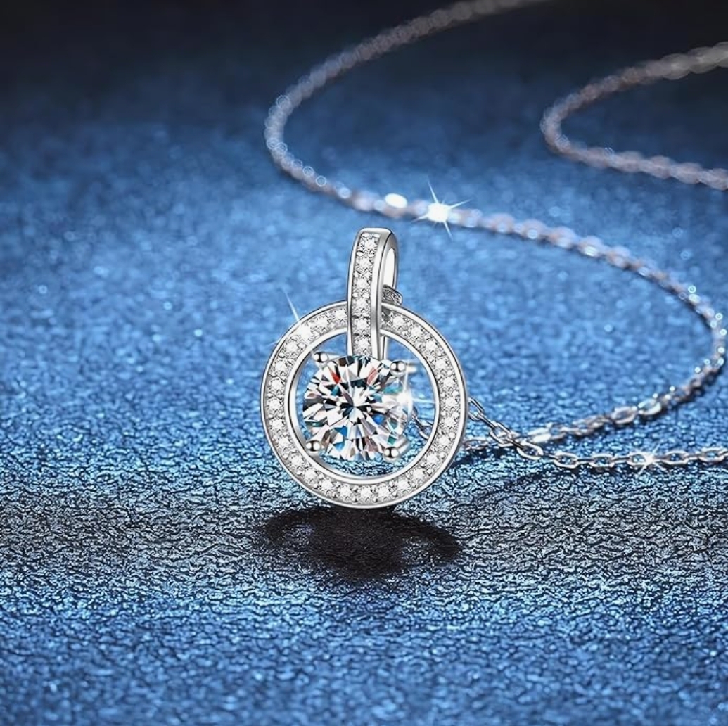 D Color 1ct Moissanite Necklace for Women Simple Round Lockbuckle Pendant 925 Sterling Silver Clavicle Chain Jewelry