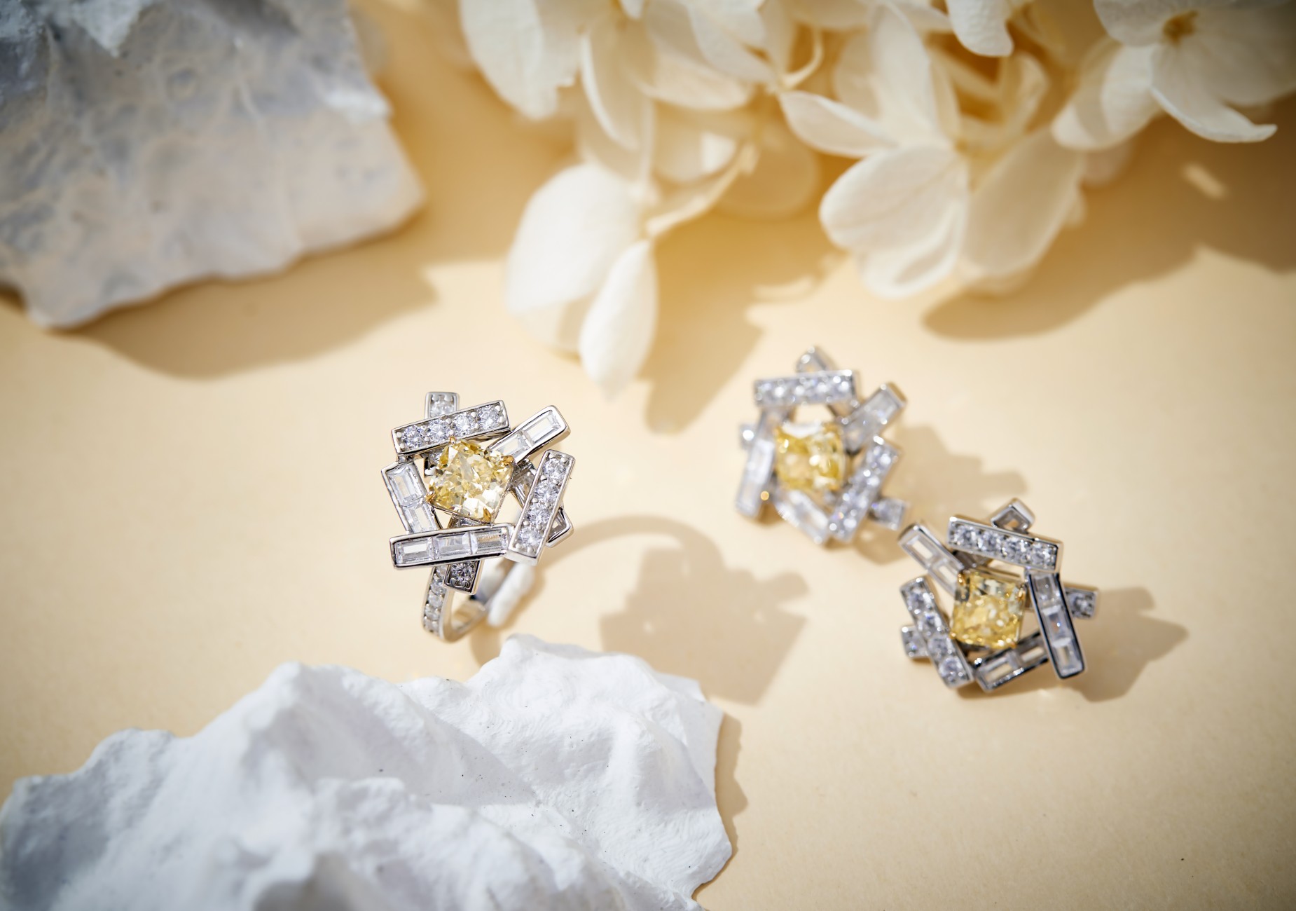 yellow moissanite jewelry Interwoven Thread Ring