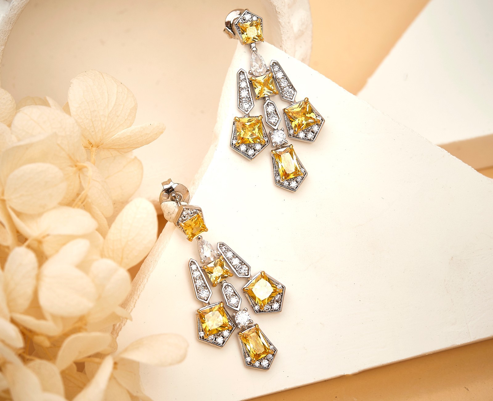 Yellow M0issanite Diamond jewelry Earrings