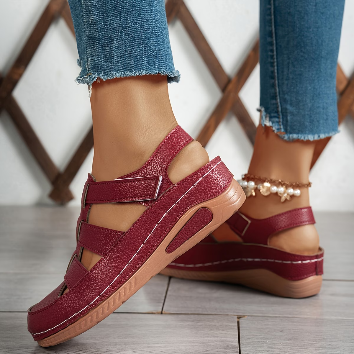 Women's Fashion Comfortable Hollow Breathable Adjustable Hook-And-Loop Wedge Sandals Outdoor Shoes