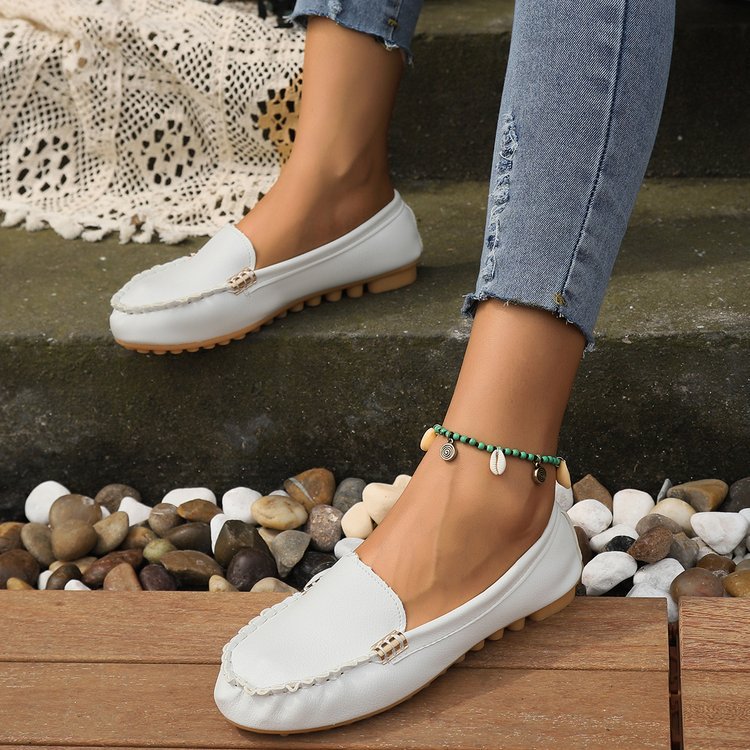 Arromic's round-toe flats
