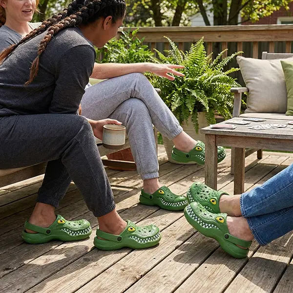 Funny 3D Crocodile Clogs for Men Women Lightweight EVA Garden Clogs Non Slip Breathable