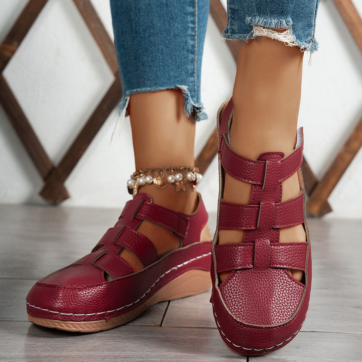 Women's Fashion Comfortable Hollow Breathable Adjustable Hook-And-Loop Wedge Sandals Outdoor Shoes