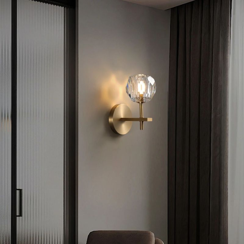 Cristal Clear Glass Short Wall Sconce detail view