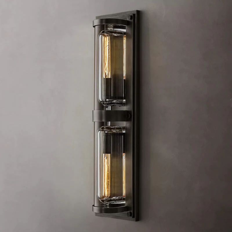 Outdoor Linear Grand Wall Sconce detail view