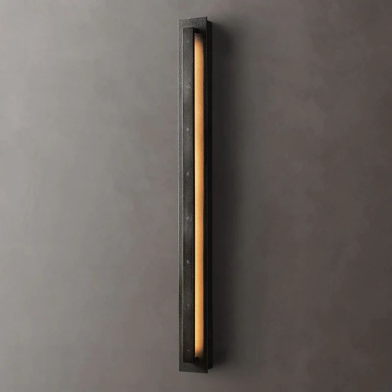 Para Grand Wall Sconce front view