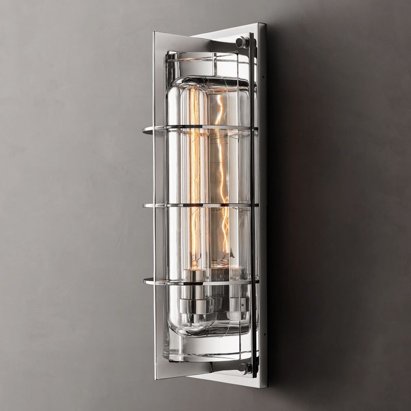 Vicomt Grand Outdoor Sconce angled view