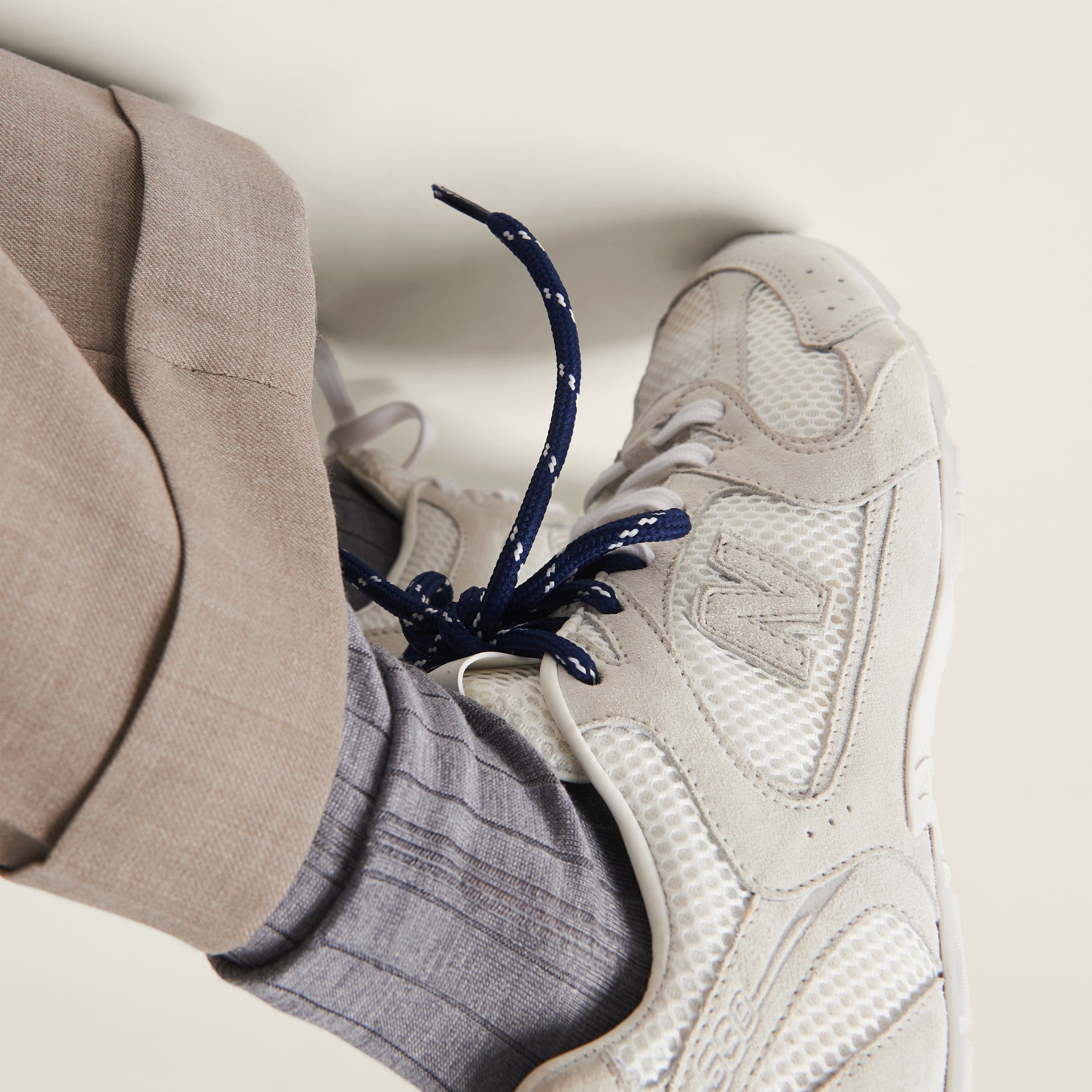 Netktw Baltktance X Mtktiu Mtktiu 530 SL suede and mesh sneakers