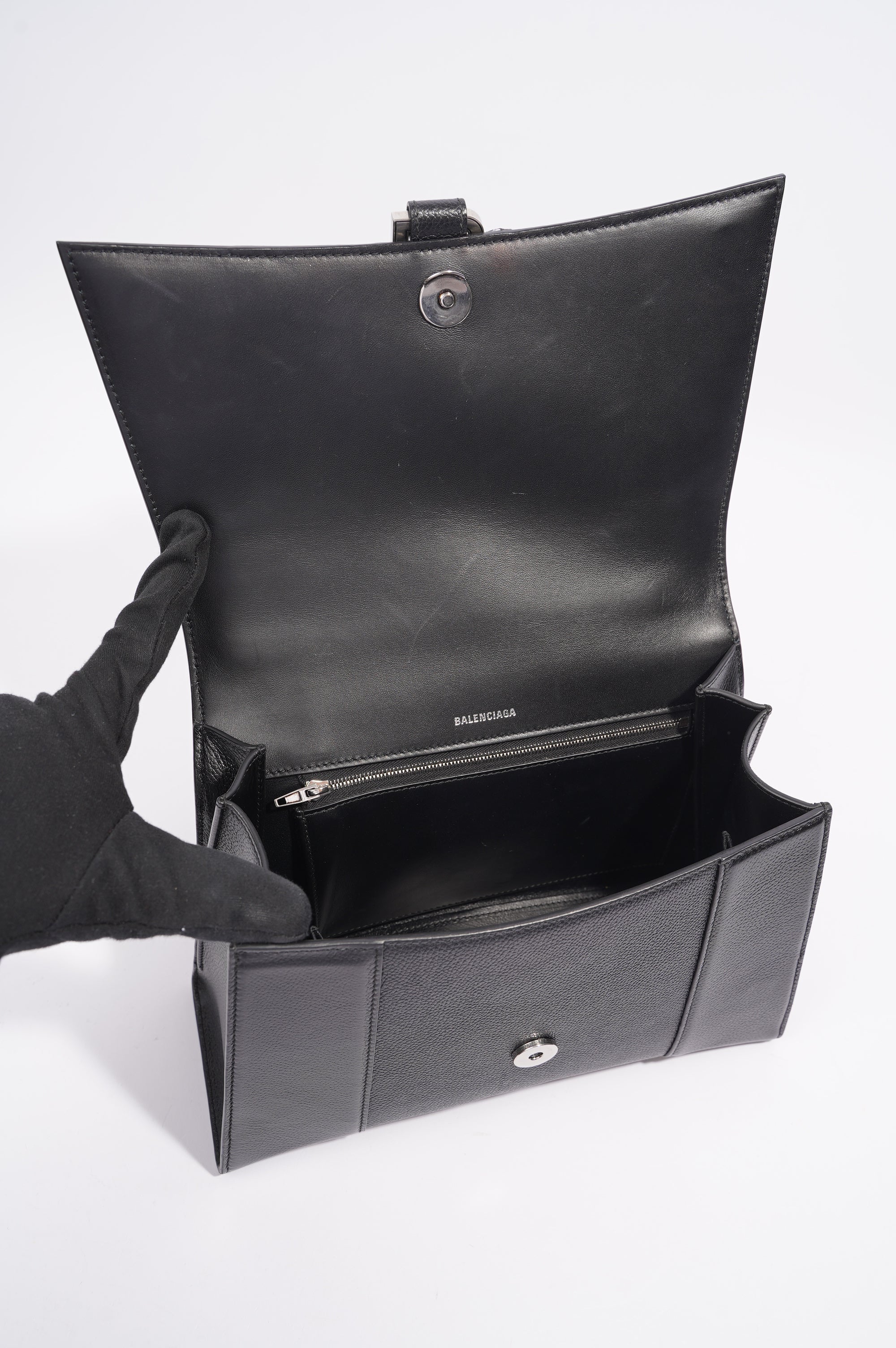 BALETKTNCIAGA Womens Hourglass Black Leather Medium