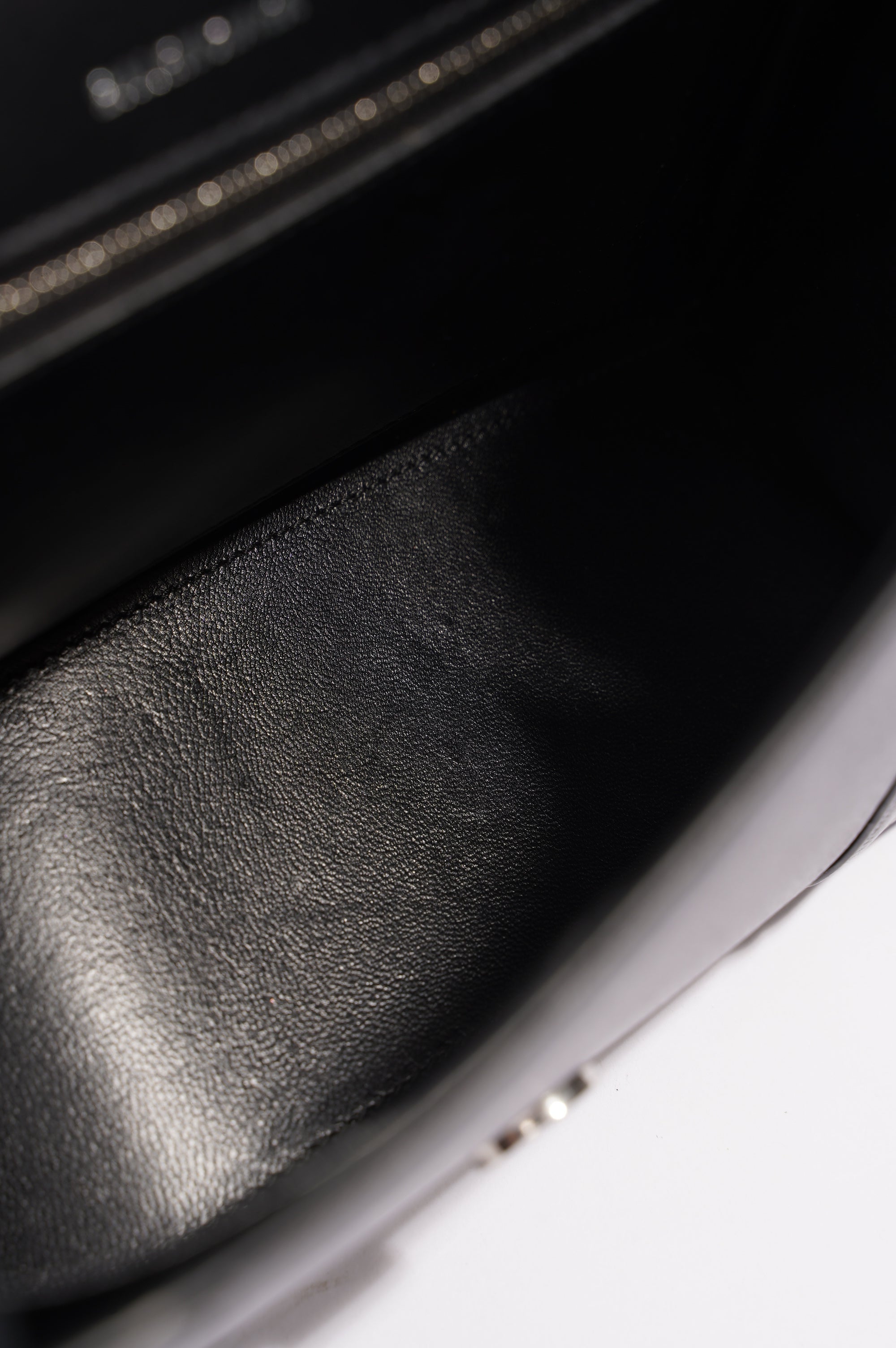 BALETKTNCIAGA Womens Hourglass Black Leather Medium