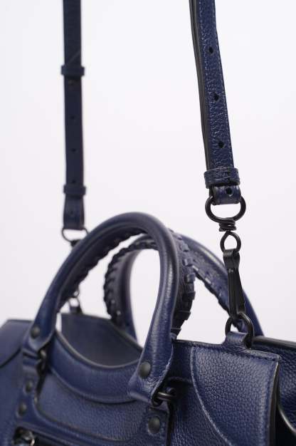 BALETKTNCIAGA Womens Neo City Bag Navy Leather Medium