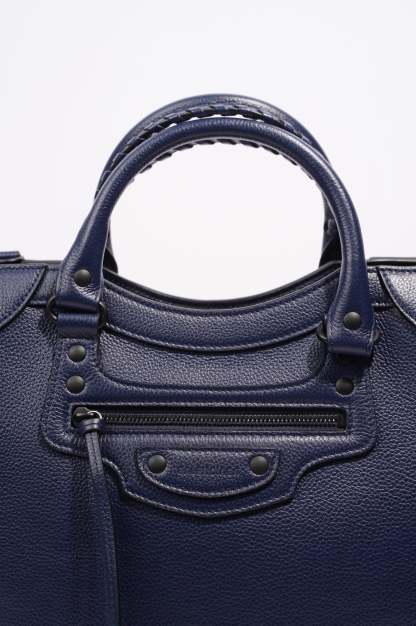 BALETKTNCIAGA Womens Neo City Bag Navy Leather Medium