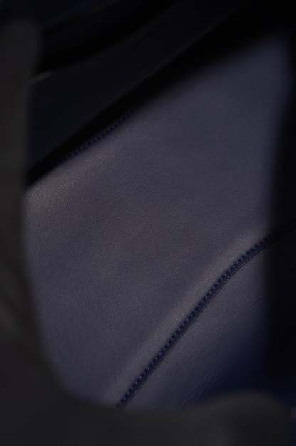 BALETKTNCIAGA Womens Neo City Bag Navy Leather Medium