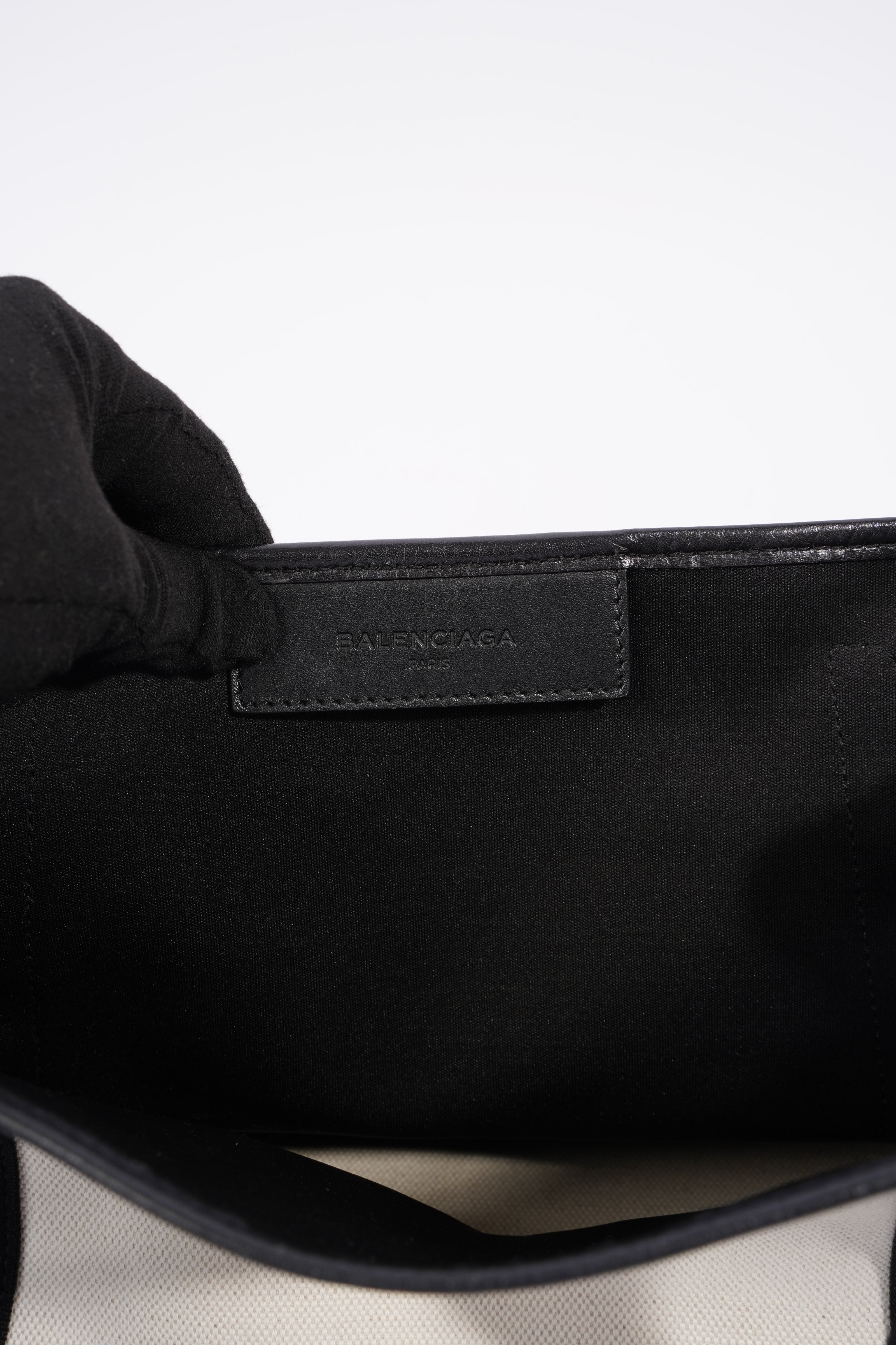 BALETKTNCIAGA Cabas Tote Bag Off white / Black Canvas Small