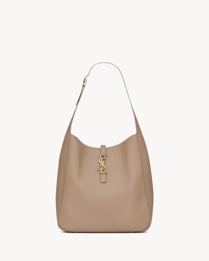 LE 5 À 7 supple LARGE IN GRAINED LEATHER