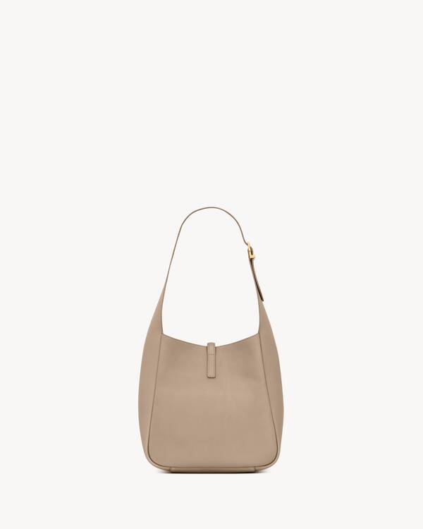 LE 5 À 7 supple SMALL IN GRAINED LEATHER