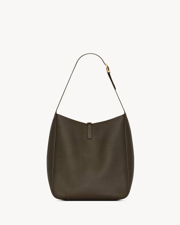 LE 5 À 7 supple LARGE IN GRAINED LEATHER