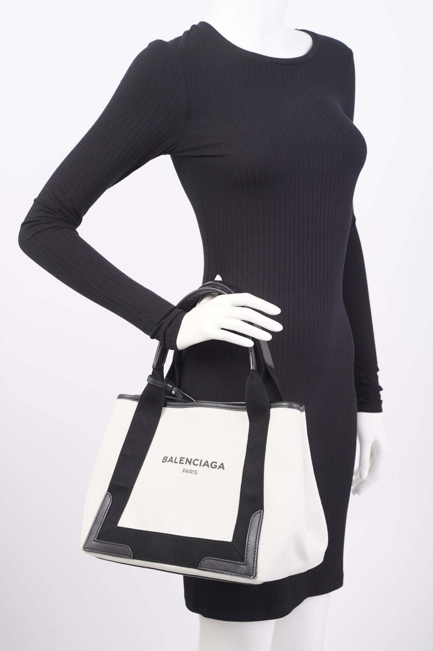 BALETKTNCIAGA Cabas Tote Bag Off white / Black Canvas Small