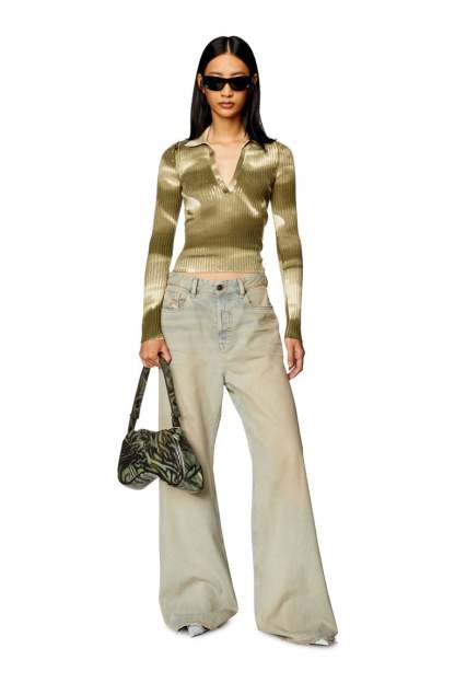 Play-Shoulder bag in printed glossy PU