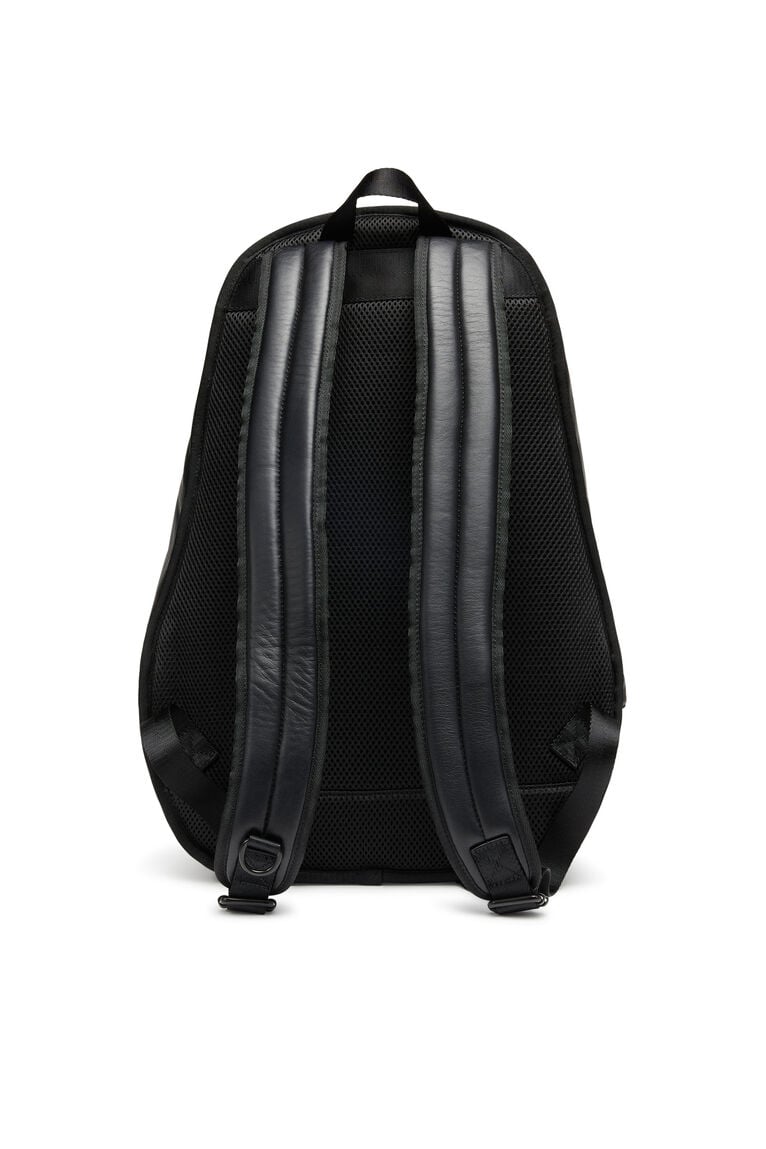 Rave-Leather backpack with metal D