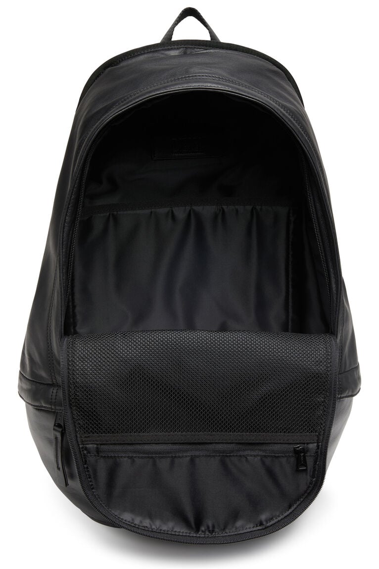Rave-Leather backpack with metal D