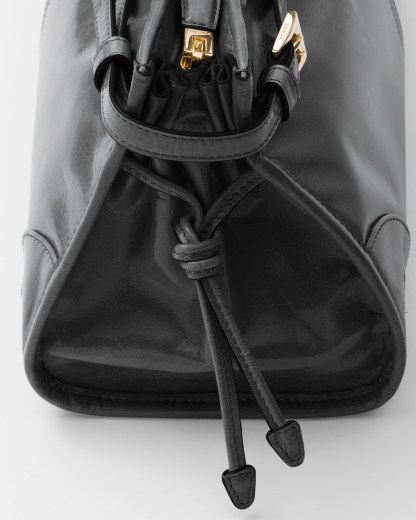 Pratktda Medium leather handbag