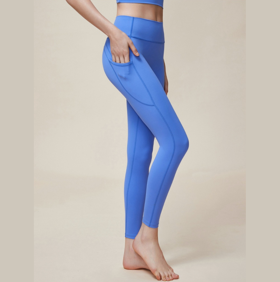 High-waisted leggings with dual pockets