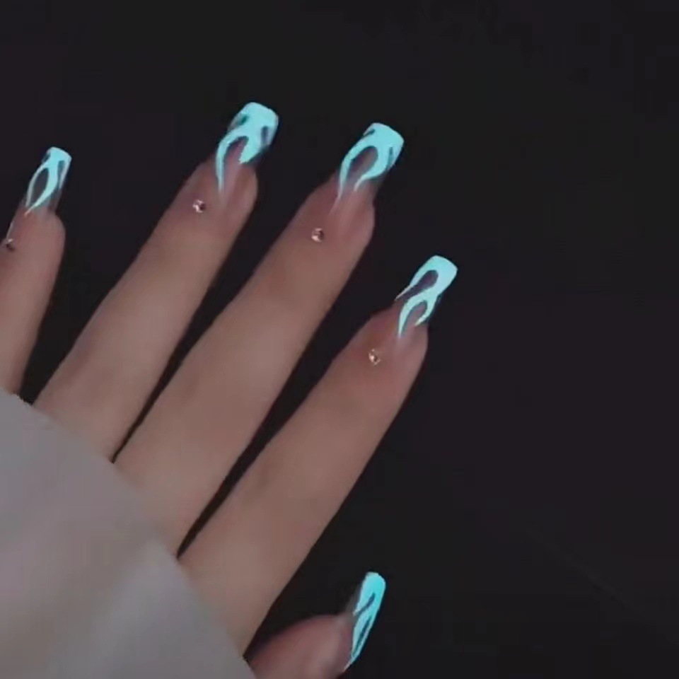 Glow-in-the-dark Flame