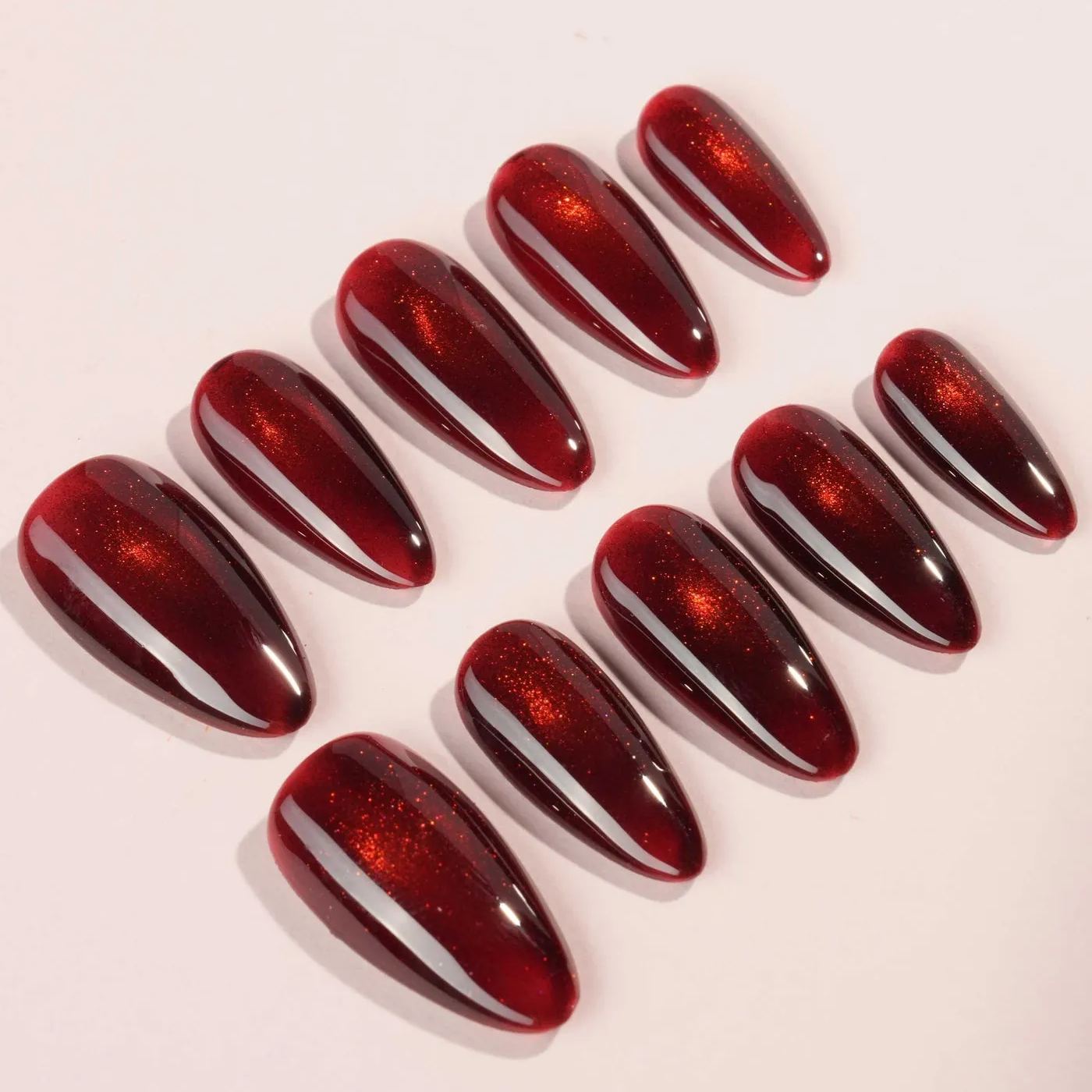 https://img-va.myshopline.com/image/store/1711266246264/Custom-fake-nails-joyee-131-547981.jpeg?w=1400&h=1867